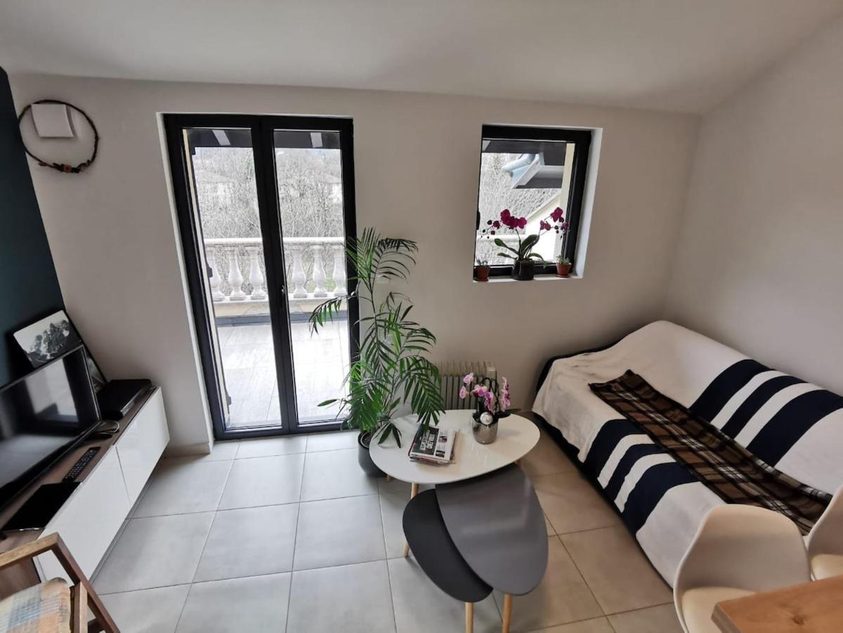 Hebergeneve Les Terrasses Gex Exterior foto